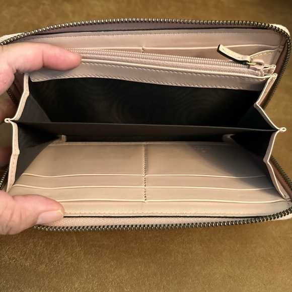 Calfskin Matelasse GucciGhost GG Marmont Zip Around Wallet Pink Rosa Ivory - Picture 5 of 12